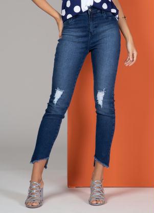 Calça (Jeans) com Barra Desfiada