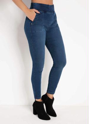 Calça (Jeans) com Cós Largo e Bolsos Funcionais
