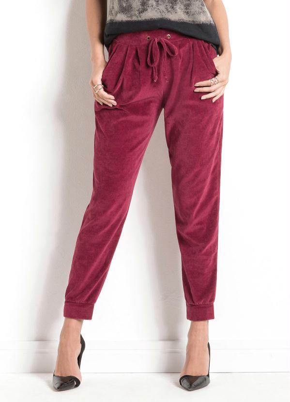 calça jogger bordo