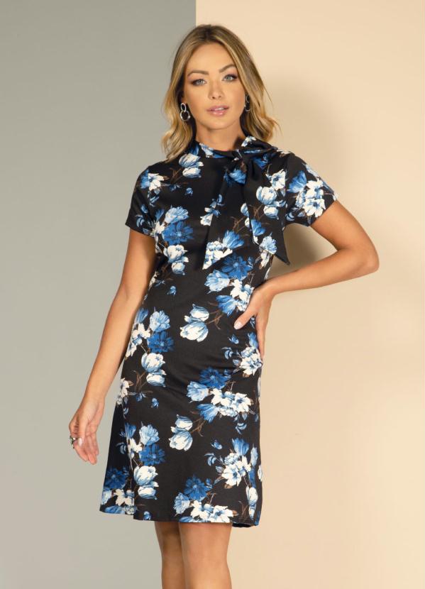 vestido floral azul