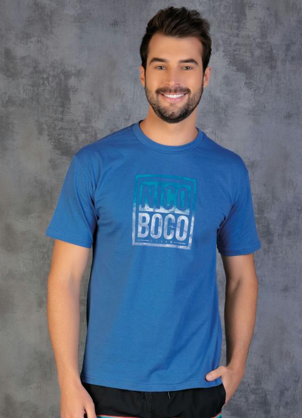 Camiseta (Azul) com Estampa na Frente e Mangas