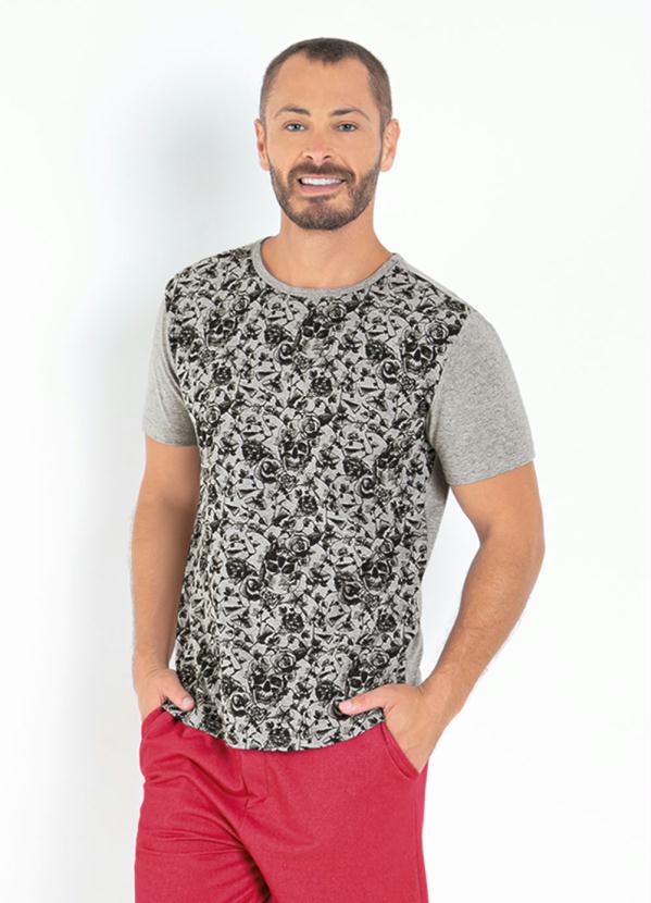 Camiseta (Floral Mescla) com Barra Arredondada
