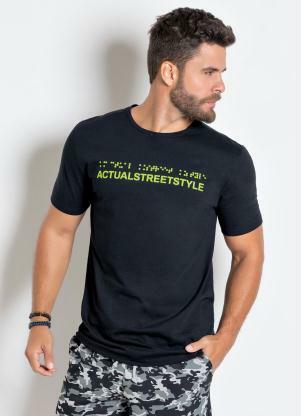 Camiseta (Preta) com Estampa em Braile