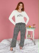 Pijama Longo com Estampa Frontal Off e Onça 