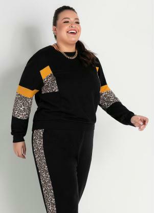 Casaco (Preto) com Recortes Estampados Plus Size