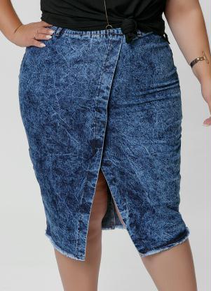 Saia (Jeans) Plus Size com Recorte Assimétrico